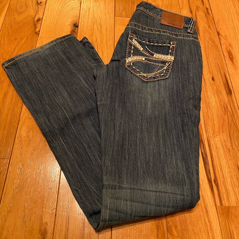 Maurices jeans
